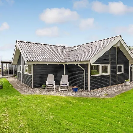 3 Bedroom Cozy In Hadsund