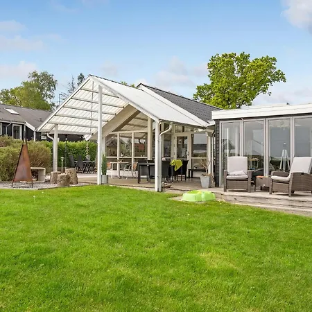 Holiday home 3 Bedroom Cozy In